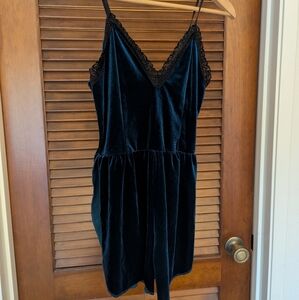 Elegant Navy Velvet Women's Lounge Romper